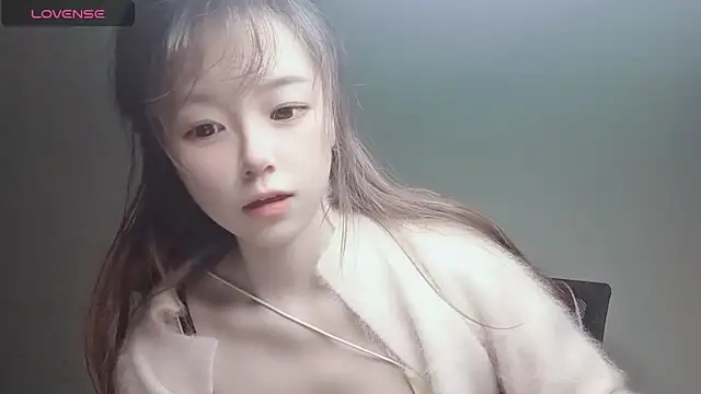 Snapshot of VaerySaenz chatting on January 2025 11:39:02 PM VaerySaenz online show from January 2025 11:39:02 PM