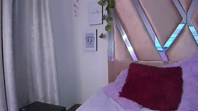 Snapshot of xhinata_hyugax chatting on January 2025 01:39:02 AM xhinata hyugax online show from January 2025 01:39:02 AM