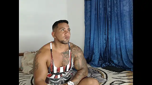 Snapshot of lover_1994 chatting on January 2025 06:20:02 PM lover 1994 online show from January 2025 06:20:02 PM