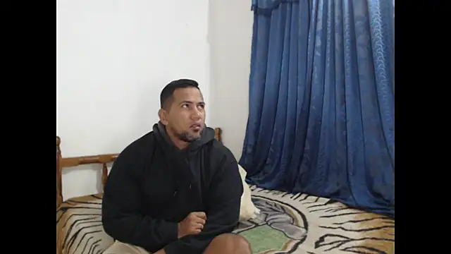 Snapshot of lover_1994 chatting on September 2025 08:14:02 AM lover 1994 online show from September 2025 08:14:02 AM