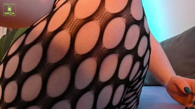 Snapshot of ErikaLust chatting on January 2026 04:18:01 AM ErikaLust online show from January 2026 04:18:01 AM