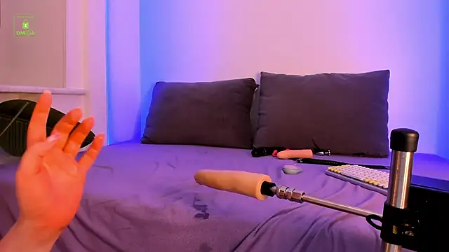 Snapshot of ErikaLust chatting on March 2026 07:15:01 AM ErikaLust online show from March 2026 07:15:01 AM