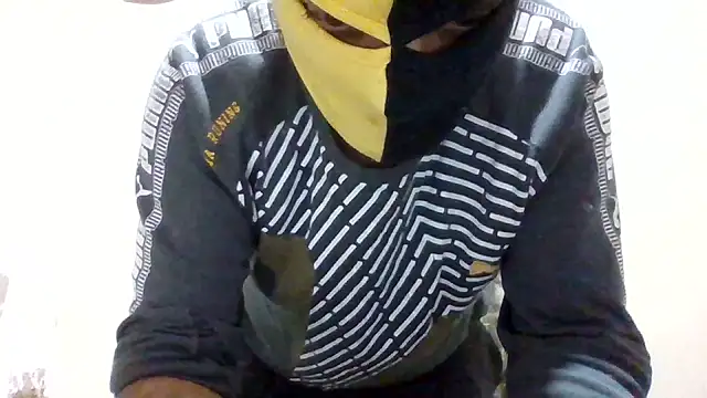 asira39 online show from October 2025 05:33:01 PM