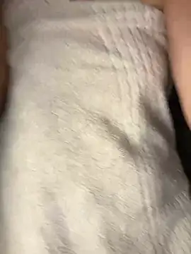 Snapshot of crystal_bunny7 chatting on December 2024 08:16:01 AM crystal bunny7 online show from December 2024 08:16:01 AM