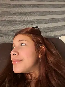 Snapshot of crystal_bunny7 chatting on February 2025 03:34:02 AM crystal bunny7 online show from February 2025 03:34:02 AM