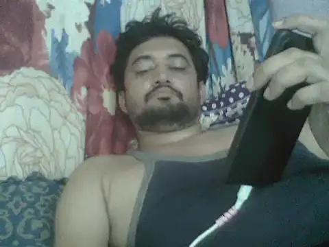 Snapshot of Rocobodymassager chatting on May 2026 06:18:01 AM Rocobodymassager online show from May 2026 06:18:01 AM