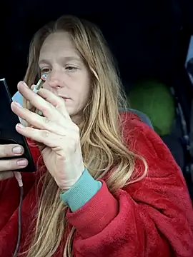 GoldenFlameGoddess online show from December 2025 03:10:01 PM