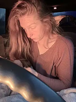 GoldenFlameGoddess online show from December 2025 03:17:02 PM