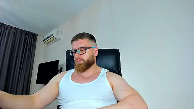 Snapshot of Findom_guy chatting on May 2026 07:10:02 PM Findom guy online show from May 2026 07:10:02 PM