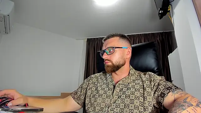Findom guy online show from July 2026 05:39:01 PM