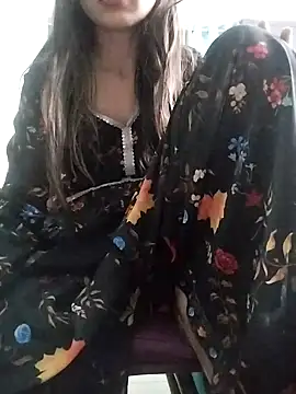 Snapshot of Noor_Darliing chatting on January 2025 10:18:01 PM Noor Darliing online show from January 2025 10:18:01 PM