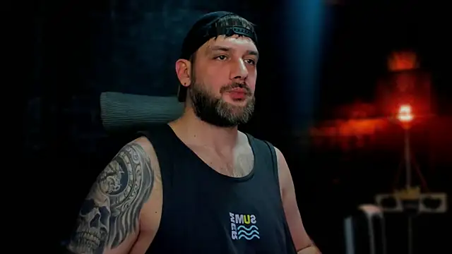 Snapshot of LexXHardy chatting on January 2025 04:05:01 AM LexXHardy online show from January 2025 04:05:01 AM