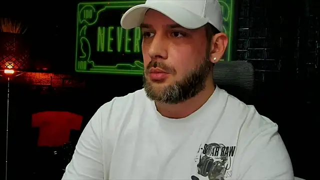 Snapshot of LexXHardy chatting on February 2025 09:13:02 PM LexXHardy online show from February 2025 09:13:02 PM