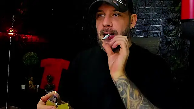 Snapshot of LexXHardy chatting on October 2025 08:37:02 PM LexXHardy online show from October 2025 08:37:02 PM