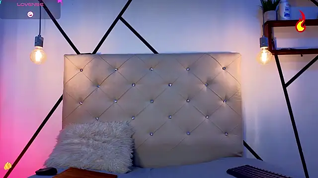 violetasimonz online show from February 2026 09:19:01 PM