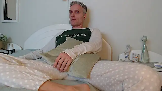 StrongBill online show from February 2025 03:17:02 PM