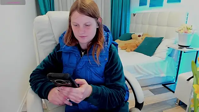 Kathlyn  Heath online show from March 2025 08:35:02 PM