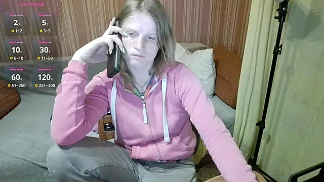 Snapshot of Kathlyn__Heath chatting on June 2026 06:56:02 PM Kathlyn Heath online show from June 2026 06:56:02 PM