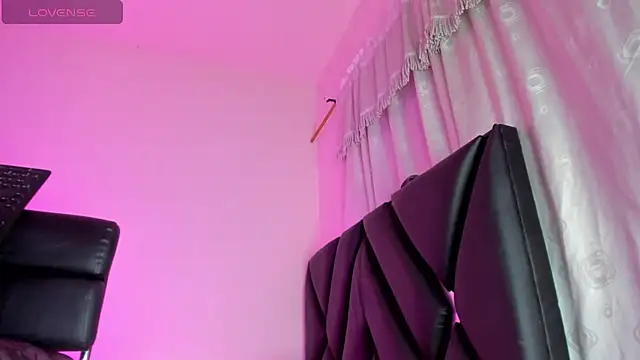 Snapshot of stephany_doll_ chatting on October 2025 11:33:02 AM stephany doll online show from October 2025 11:33:02 AM