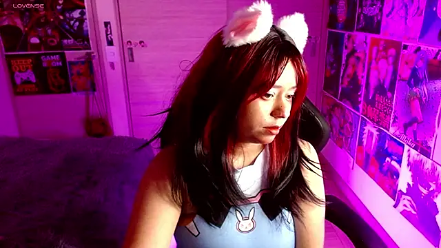 Emmachan19 online show from November 2025 06:57:01 AM