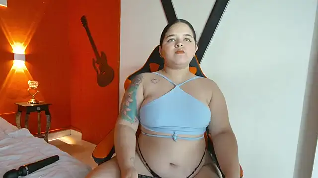 Snapshot of AngelitaWild_ chatting on November 2025 09:58:01 PM AngelitaWild online show from November 2025 09:58:01 PM