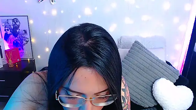 Isa Maiden1 online show from June 2026 05:48:01 PM