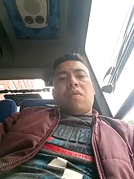 Diego leon27 online show from December 2024 01:39:02 PM