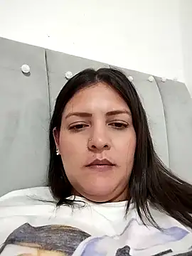 Mia Hampton online show from October 2025 07:57:02 PM