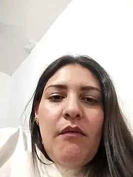 Mia Hampton online show from December 2025 03:26:02 AM