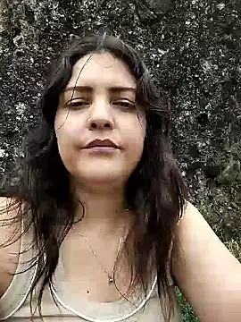 Mia Hampton online show from February 2026 07:07:01 PM