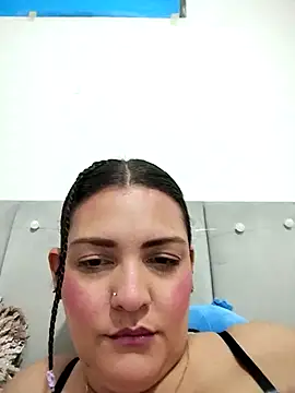 Mia Hampton online show from March 2026 09:25:01 PM