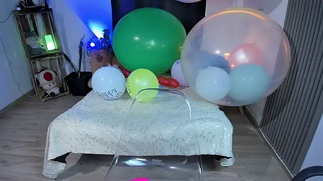 Snapshot of Cuttiealice chatting on January 2025 05:02:02 PM Cuttiealice online show from January 2025 05:02:02 PM