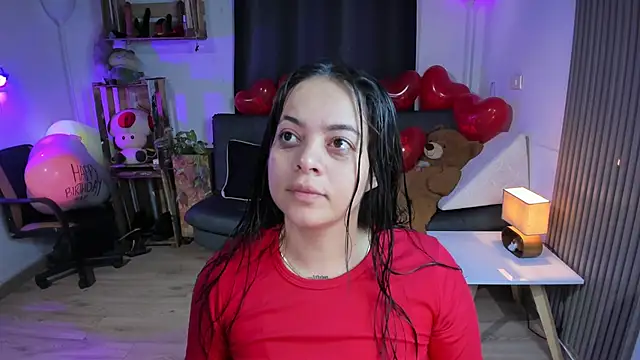 Snapshot of Cuttiealice chatting on February 2025 01:24:01 PM Cuttiealice online show from February 2025 01:24:01 PM