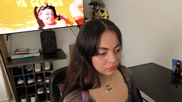 Snapshot of Cuttiealice chatting on October 2025 03:02:01 PM Cuttiealice online show from October 2025 03:02:01 PM