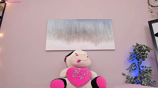 Briana Wells  online show from February 2026 12:26:02 PM