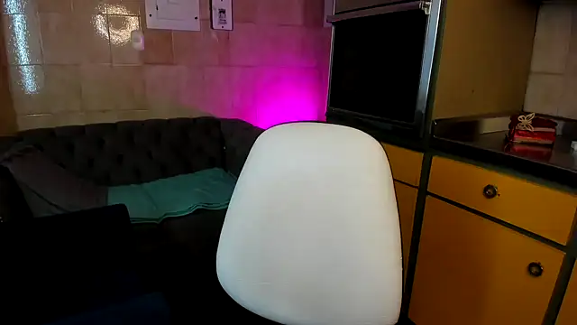 Snapshot of Leticia_goddes chatting on January 2025 05:31:01 AM Leticia goddes online show from January 2025 05:31:01 AM