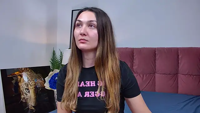 Snapshot of NicolLopeze chatting on March 2025 07:05:02 AM NicolLopeze online show from March 2025 07:05:02 AM