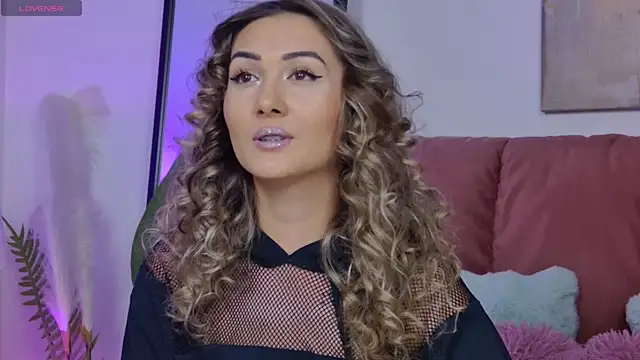 Snapshot of NicolLopeze chatting on November 2025 09:09:01 AM NicolLopeze online show from November 2025 09:09:01 AM