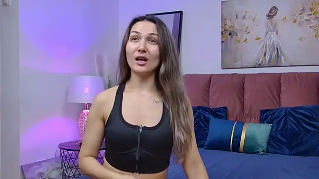 NicolLopeze online show from February 2026 04:57:02 PM