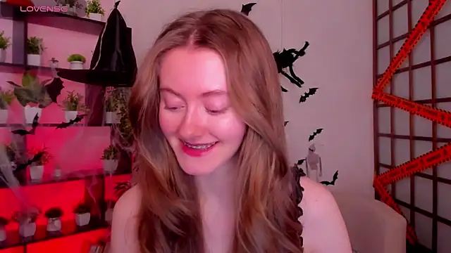 KateCuddle online show from October 2025 02:48:02 AM