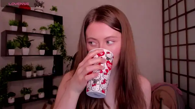 KateCuddle online show from March 2026 02:47:01 AM