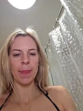 Snapshot of Amber_riivers chatting on January 2025 10:31:02 AM Amber riivers online show from January 2025 10:31:02 AM