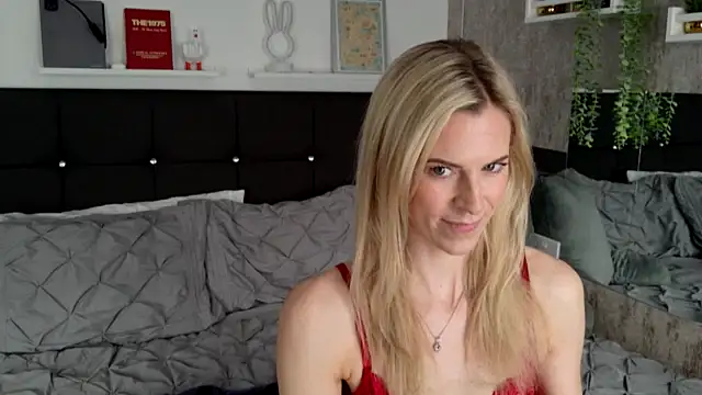 Snapshot of Amber_riivers chatting on March 2025 12:12:01 PM Amber riivers online show from March 2025 12:12:01 PM