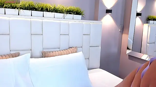 ValeriaGarcia online show from February 2025 01:28:01 PM