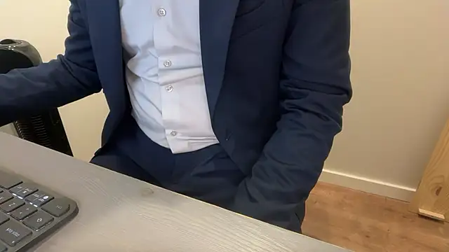 rickyi2023 online show from November 2025 05:25:01 PM