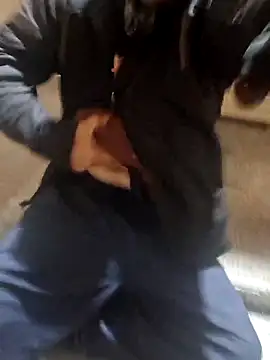 Snapshot of shaved chatting on November 2025 06:37:01 AM shaved online show from November 2025 06:37:01 AM