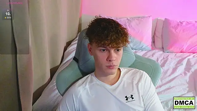 Snapshot of cute_thomas chatting on November 2025 03:56:02 PM cute thomas online show from November 2025 03:56:02 PM