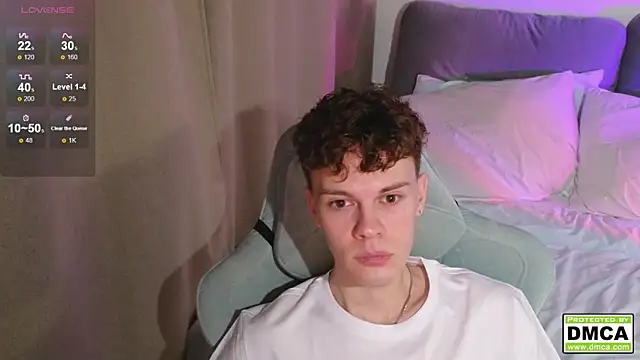 Snapshot of cute_thomas chatting on December 2025 03:39:01 PM cute thomas online show from December 2025 03:39:01 PM