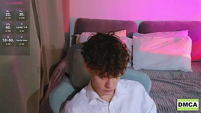 cute thomas online show from February 2026 07:21:02 PM