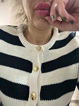 AmazingBitch online show from February 2026 02:07:03 AM